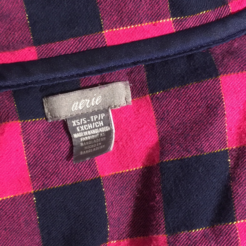 Aerie women’s pink and black button down shirt - Picture 7 of 7